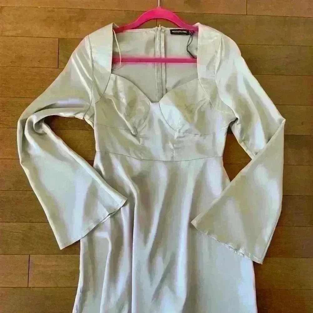 Pretty Little Thing | Gold satin/silk cocktail dress with sleeves size 8